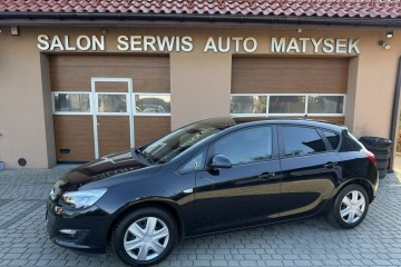 1,4 140KM  Klimatronik  Navi  2xPDC